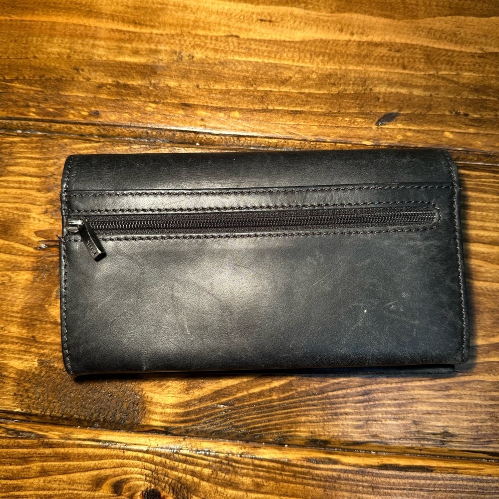 Tumi leather wallet - Picture 3 of 9